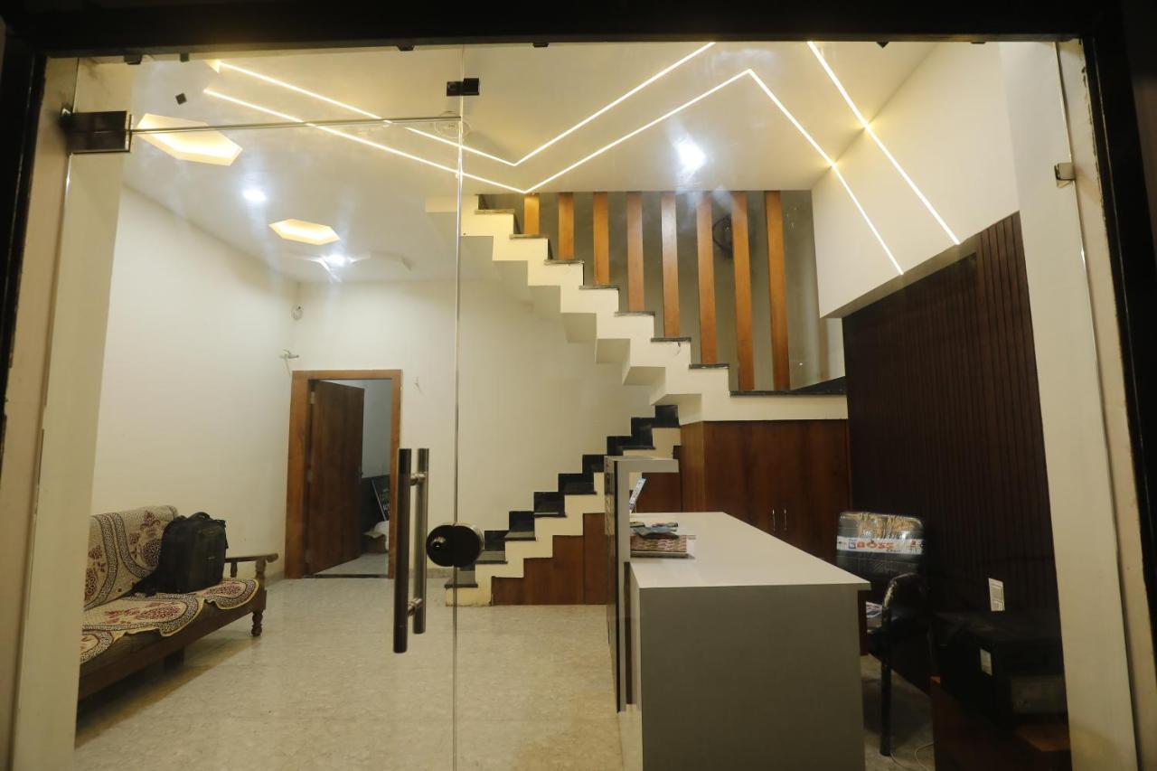 Hotel Garima Ujjain Exterior foto